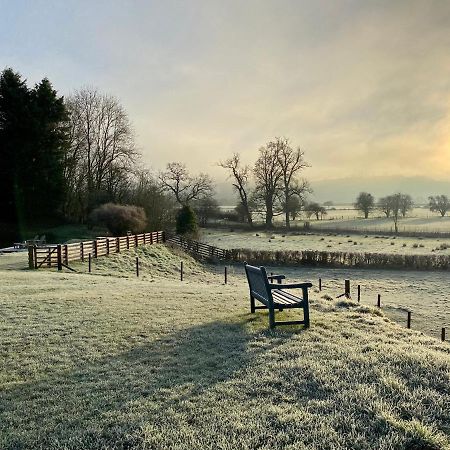 Cwmbach Lodge Luxury B&B Glasbury Exteriör bild