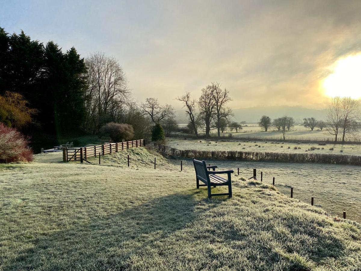 Cwmbach Lodge Luxury B&B Glasbury Exteriör bild