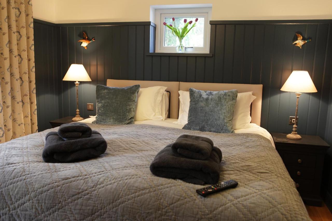 Cwmbach Lodge Luxury B&B Glasbury Exteriör bild