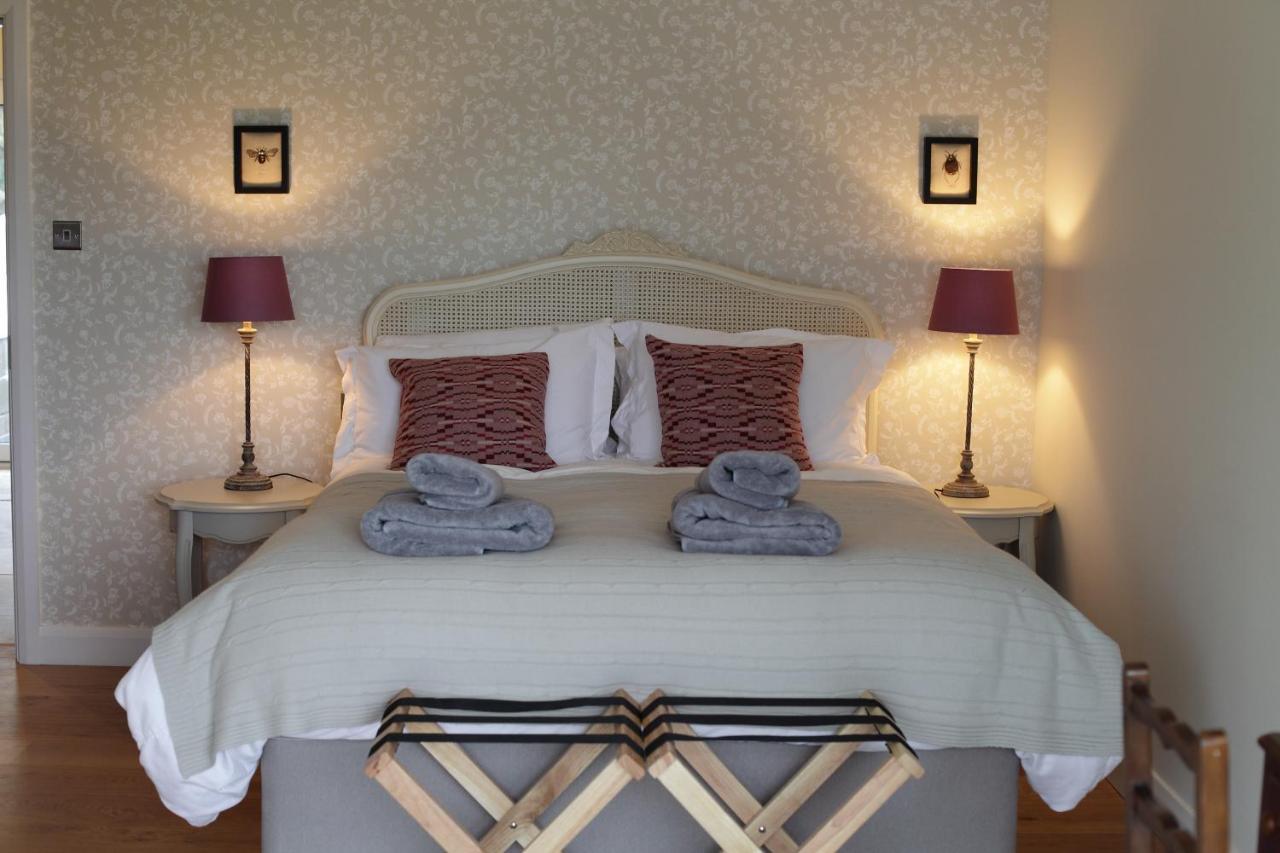 Cwmbach Lodge Luxury B&B Glasbury Exteriör bild